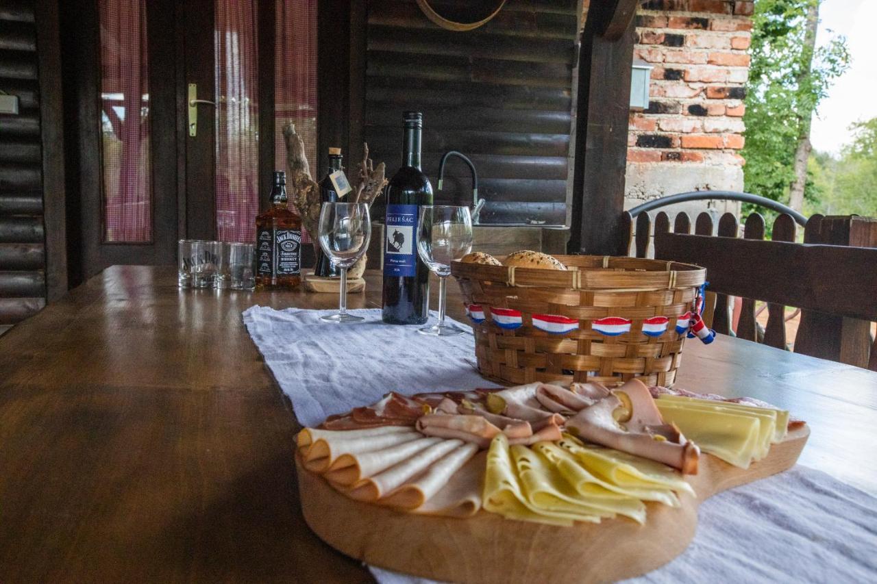 Apartmani Lara Modrus-Kuca Za Odmor Экстерьер фото